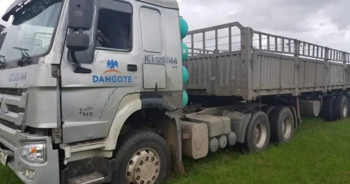 NLC Lagos officials touring Dangote Petroleum Refinery and Fertiliser Plant