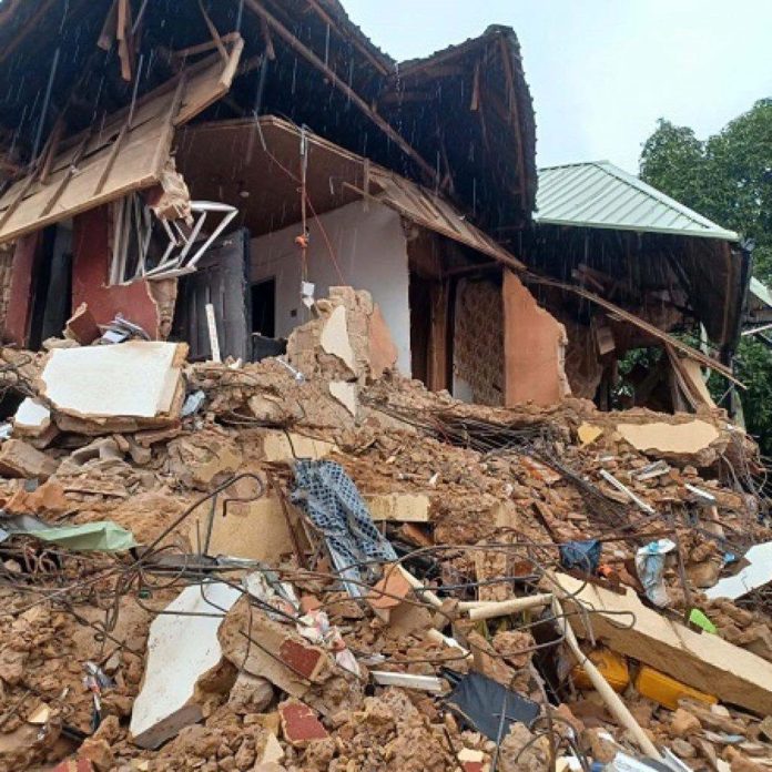 Oko hostel collapse students trapped near Federal Polytechnic